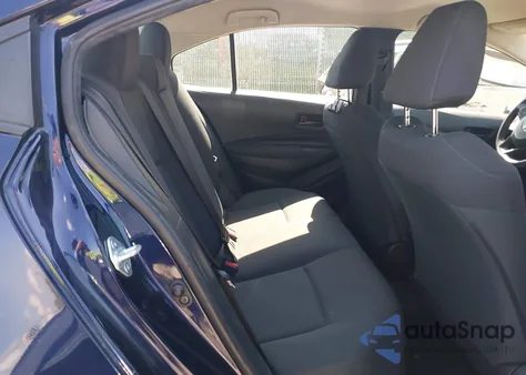 2022 Toyota Corolla Le z USA, uszkodzony, nr VIN JTDEPMAE1NJ197815